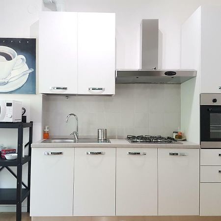 Lab3 City Private Apartment - 2 Bedrooms パヴィーア エクステリア 写真